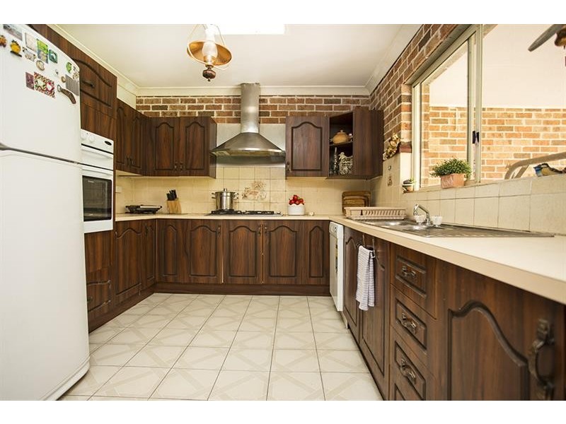 6 Ashgrove Pl, Bundanoon NSW 2578