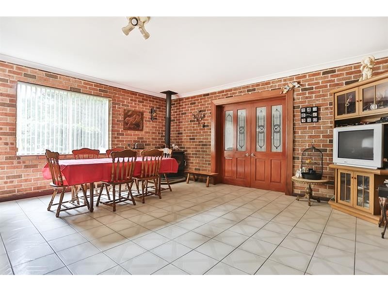 6 Ashgrove Pl, Bundanoon NSW 2578