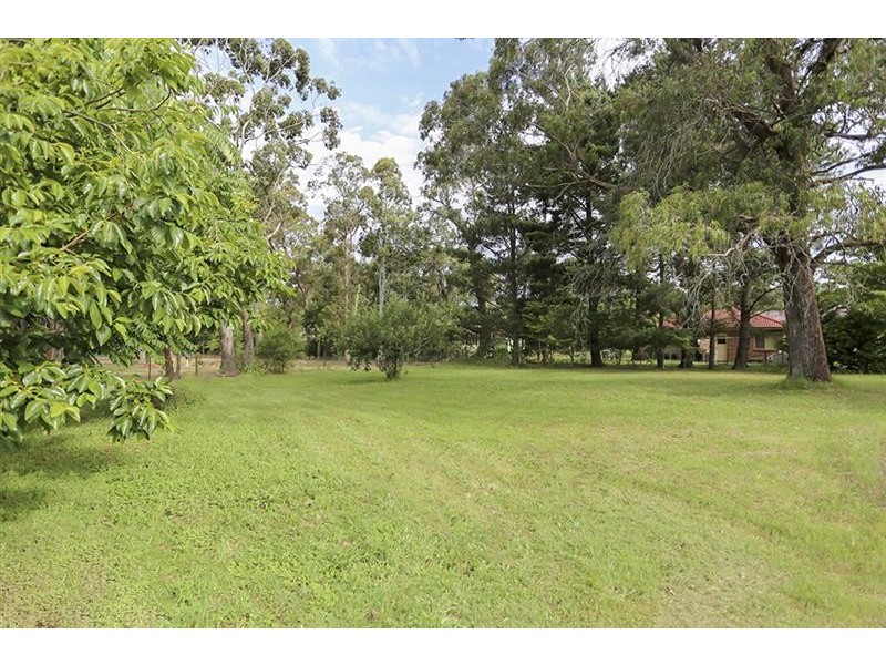 6 Ashgrove Pl, Bundanoon NSW 2578