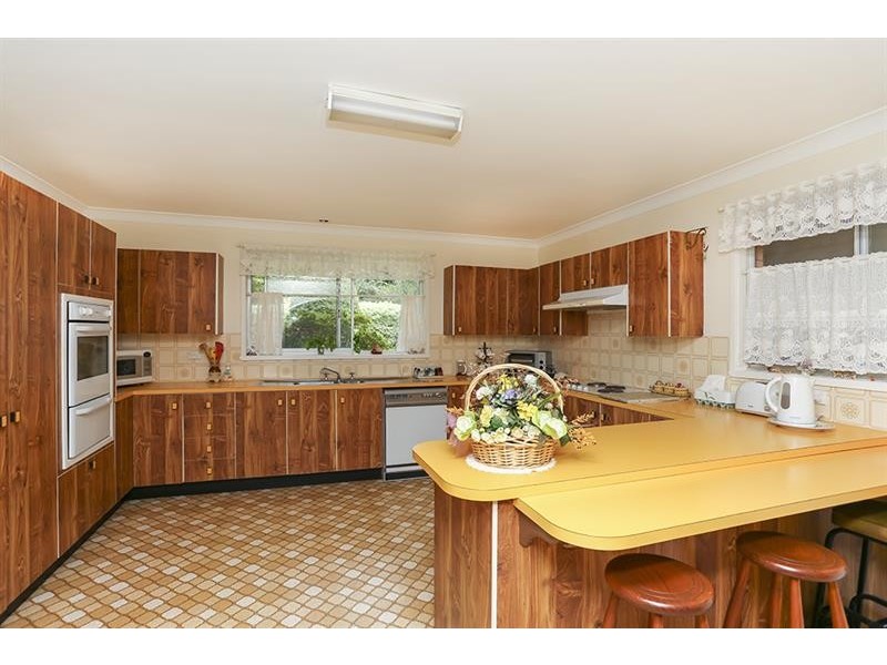 11 Broughton St, Bundanoon NSW 2578