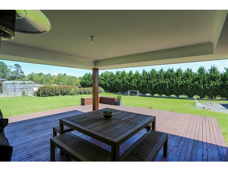 11 Cambourn Cl, Bundanoon NSW 2578