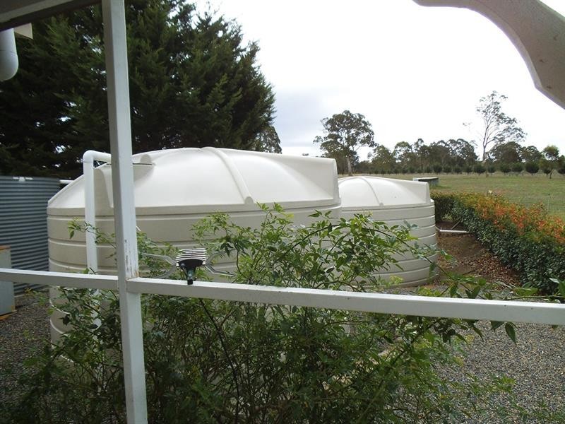 705 Caoura Rd, Tallong NSW 2579