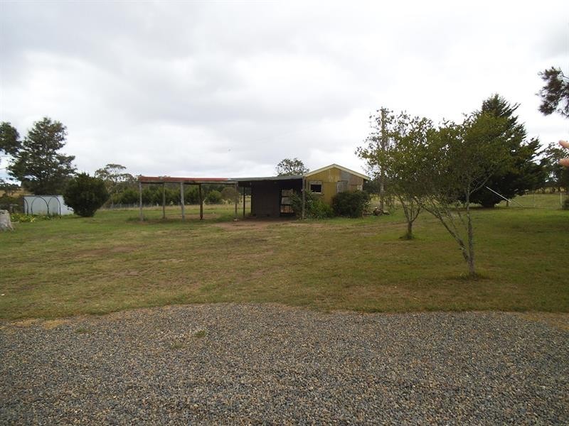705 Caoura Rd, Tallong NSW 2579