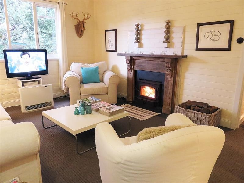 22 Ebury St, Bundanoon NSW 2578