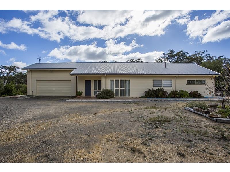 406 Mulwaree Dr, Tallong NSW 2579