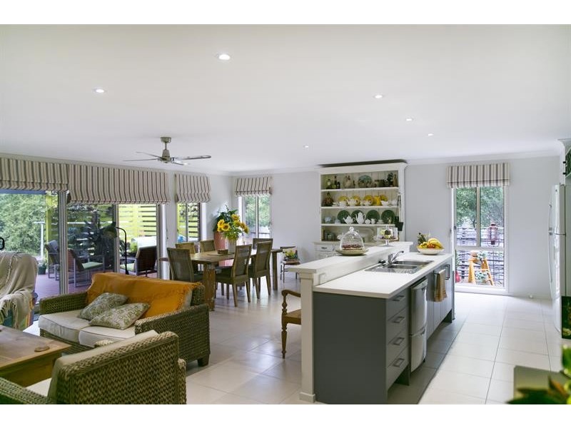 2 Brigadoon Dr, Bundanoon NSW 2578