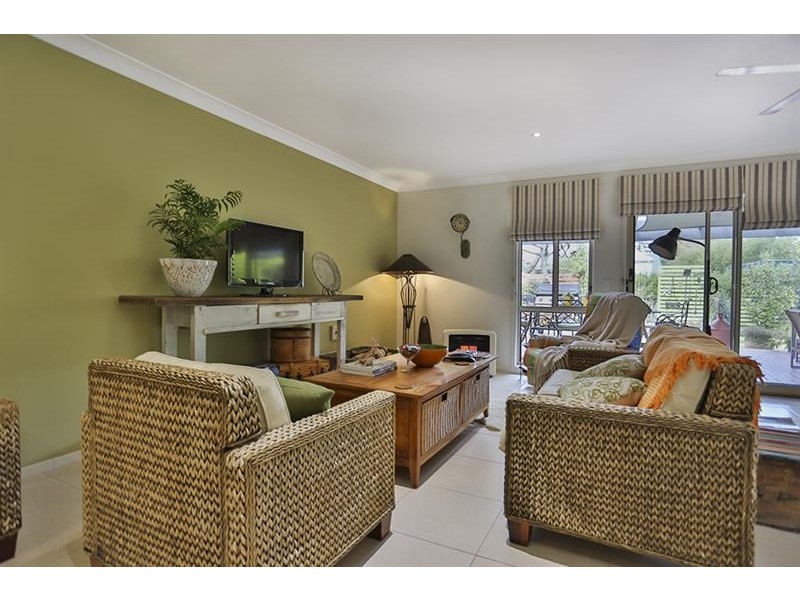 2 Brigadoon Dr, Bundanoon NSW 2578