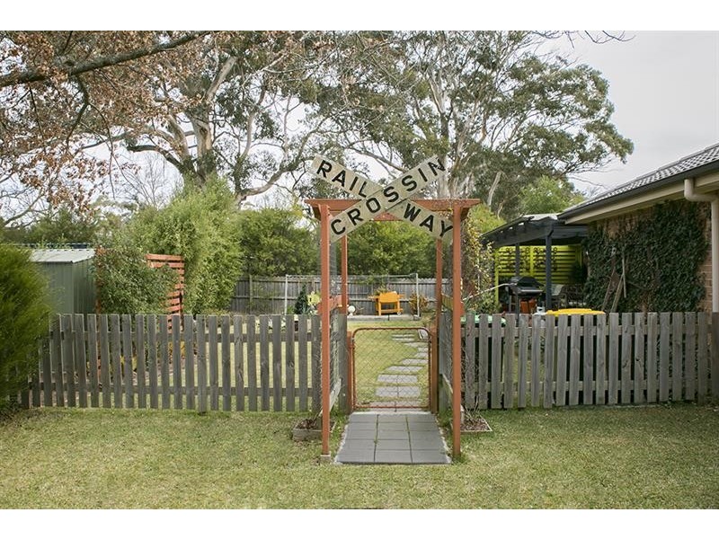 2 Brigadoon Dr, Bundanoon NSW 2578