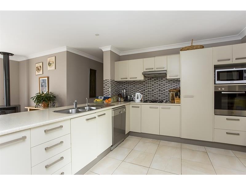 3 Skye  Pl, Bundanoon NSW 2578