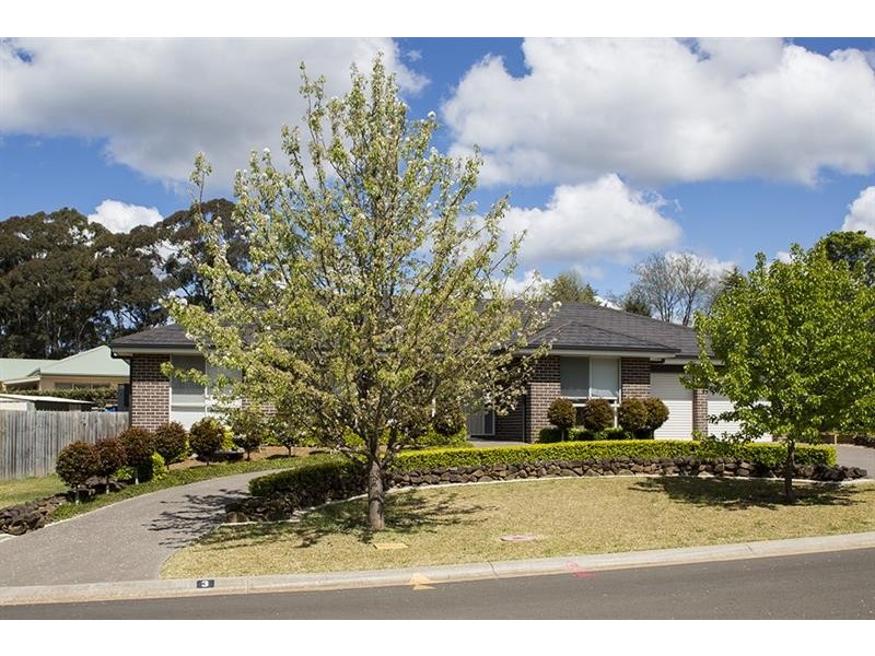 3 Skye  Pl, Bundanoon NSW 2578