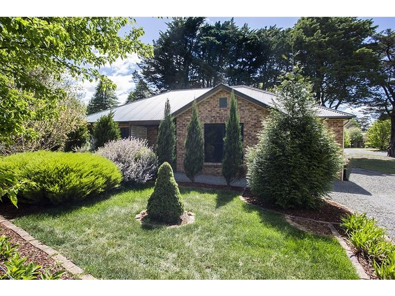 8 Skye  Pl, Bundanoon NSW 2578