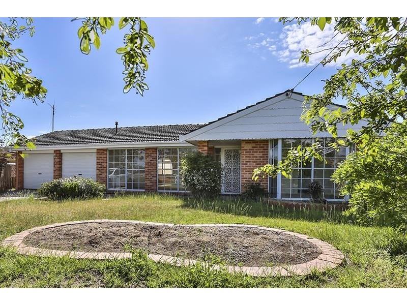 23 Loseby St, Marulan NSW 2579