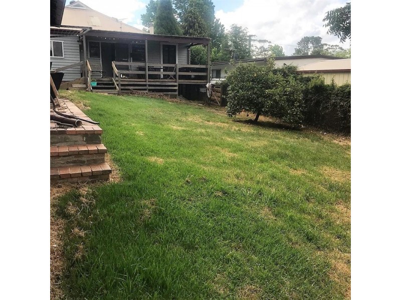 21 Hill St, Bundanoon NSW 2578