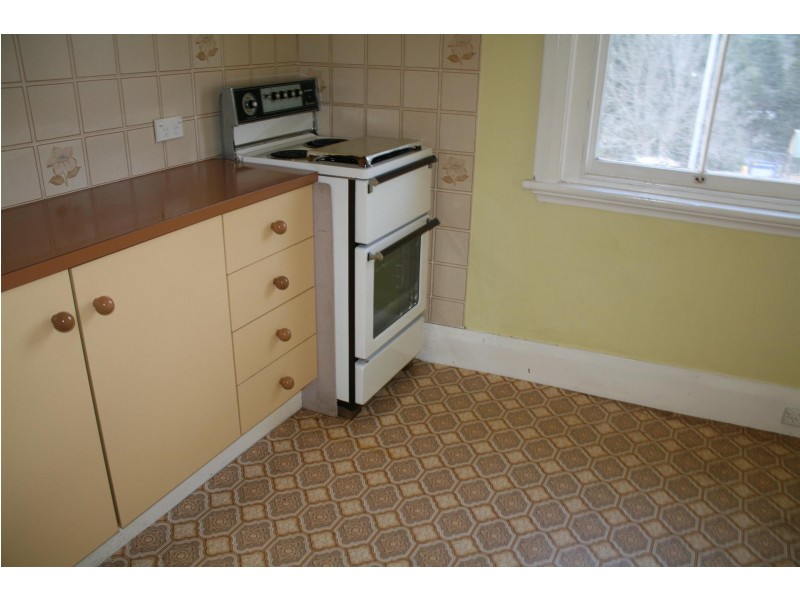 11 Railway  Ave, Bundanoon NSW 2578