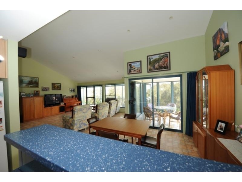 55 LAKESIDE Pde, The Entrance NSW 2261