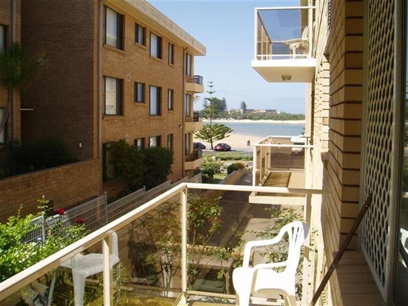 10/11 marine Pde, The Entrance NSW 2261