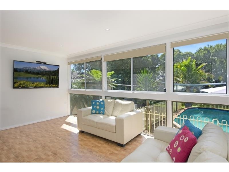 66 Brooke Ave, Killarney Vale NSW 2261