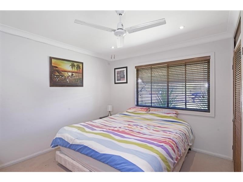 66 Brooke Ave, Killarney Vale NSW 2261