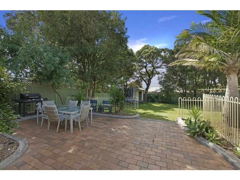 66 Brooke Ave, Killarney Vale NSW 2261