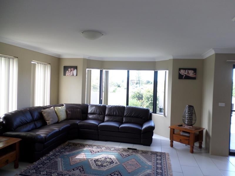 1/74 Hutton Rd, The Entrance North NSW 2261