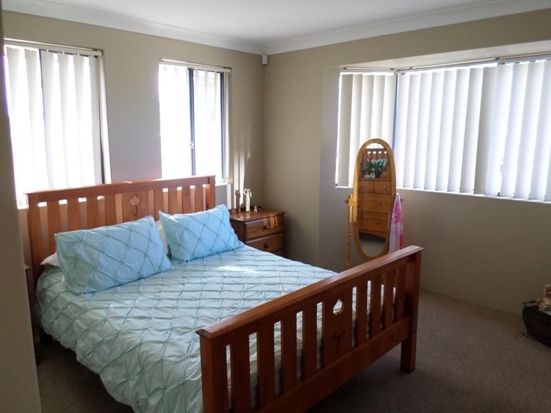 1/74 Hutton Rd, The Entrance North NSW 2261