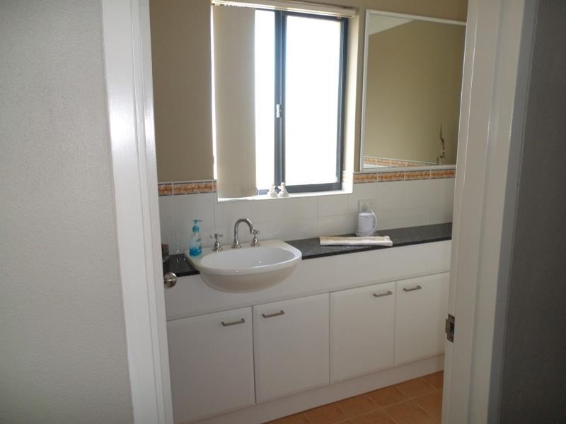 1/74 Hutton Rd, The Entrance North NSW 2261