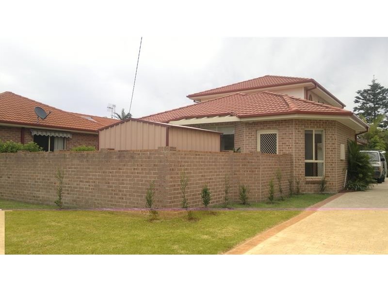 69a oakland Ave, The Entrance NSW 2261