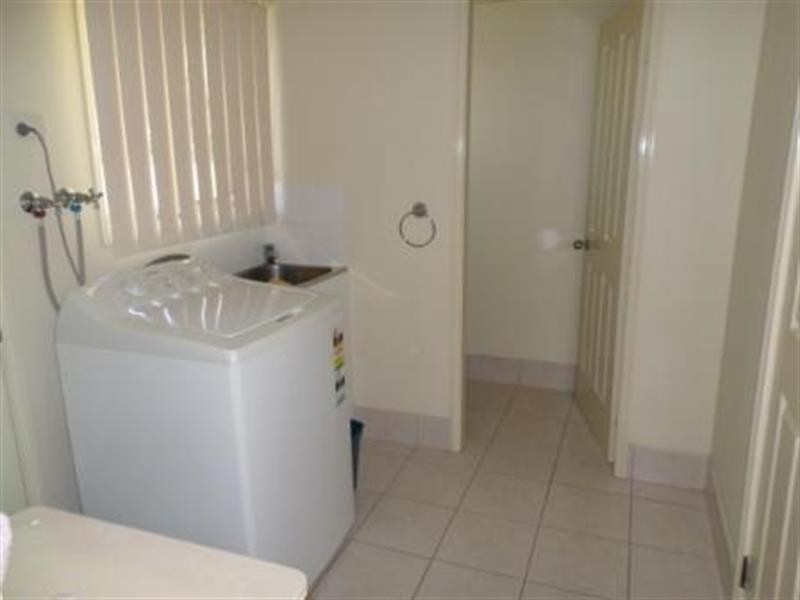 2/123-125 Bay Rd, Blue Bay NSW 2261