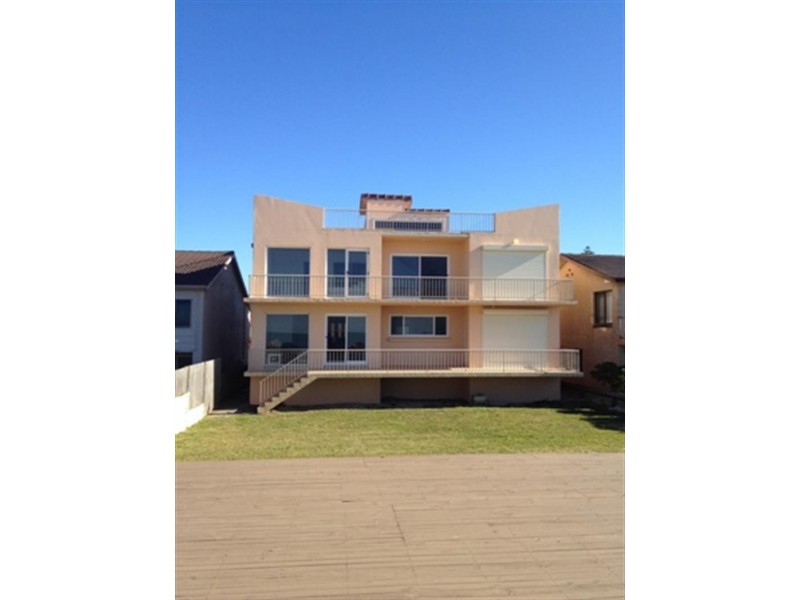37 CURTIS Pde, The Entrance North NSW 2261