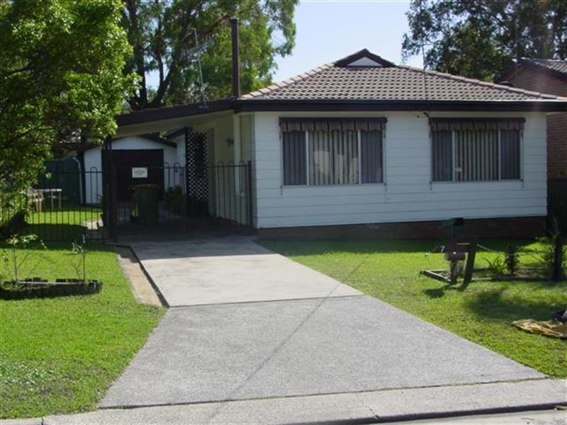 7 Sturt St, Killarney Vale NSW 2261