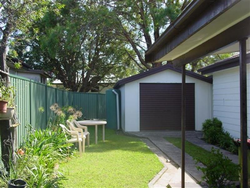 7 Sturt St, Killarney Vale NSW 2261