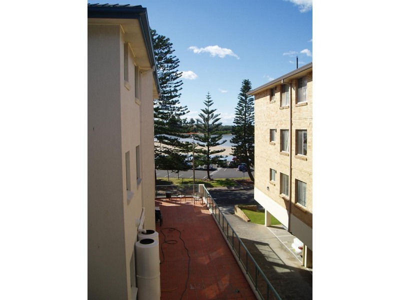 4/7 marine Pde, The Entrance NSW 2261