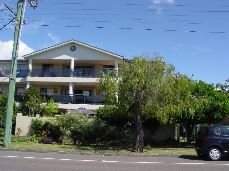 2/79 Oakland Ave, The Entrance NSW 2261