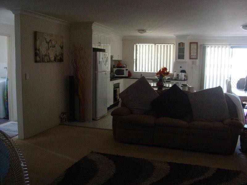 2/79 Oakland Ave, The Entrance NSW 2261