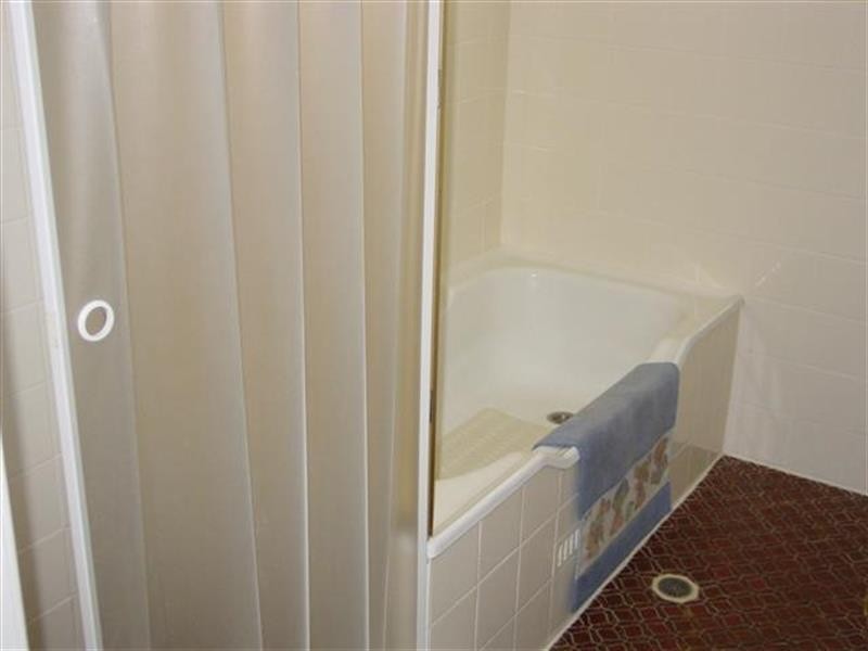 4 Farrar Rd, Killarney Vale NSW 2261