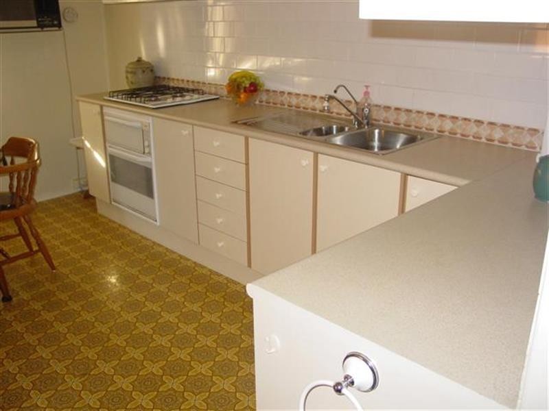 4 Farrar Rd, Killarney Vale NSW 2261