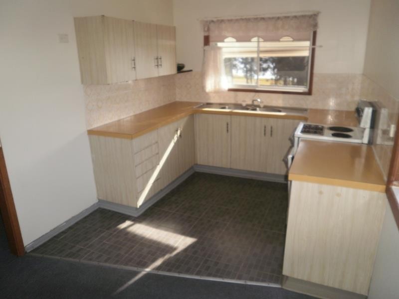 71a Lucinda Ave, Killarney Vale NSW 2261
