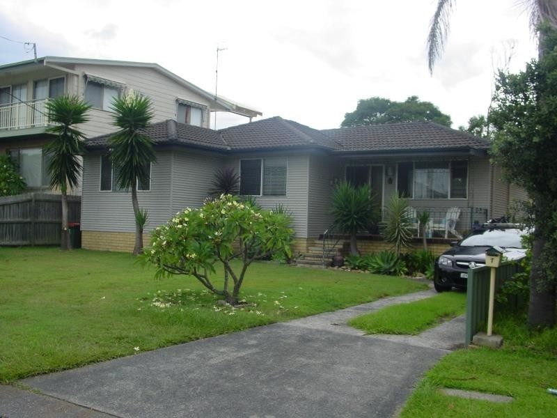 7 Bondi St, The Entrance North NSW 2261