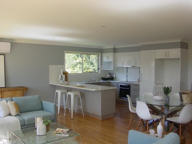 69b Hillside Dr, Berkeley Vale NSW 2261