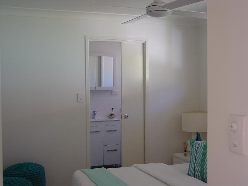 69b Hillside Dr, Berkeley Vale NSW 2261
