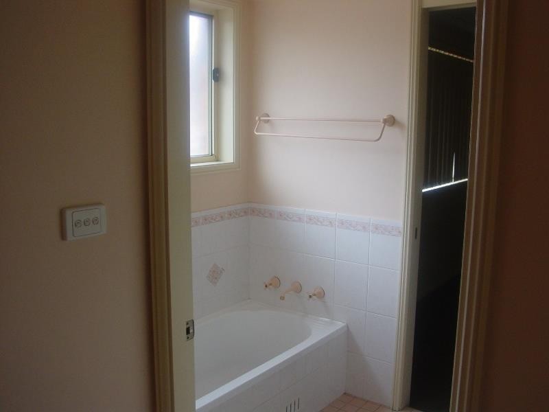 1/65 Bay Rd, Blue Bay NSW 2261