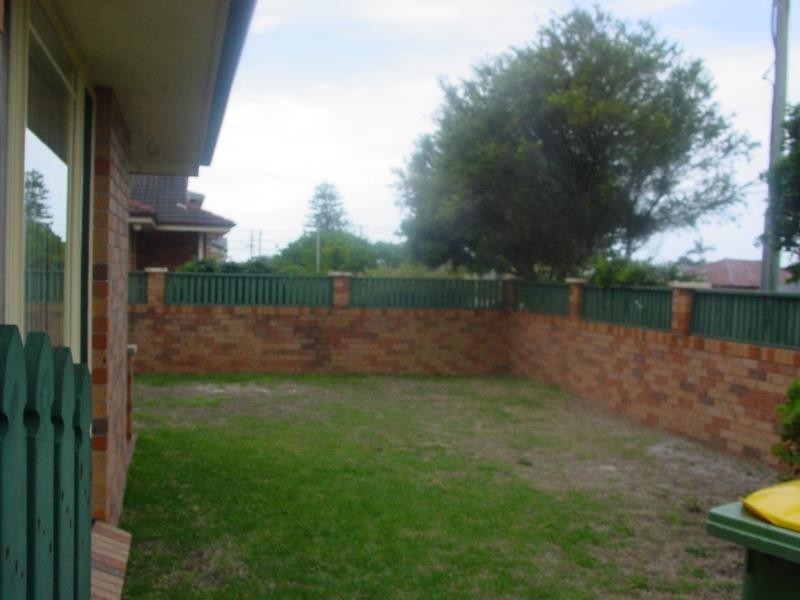 1/65 Bay Rd, Blue Bay NSW 2261