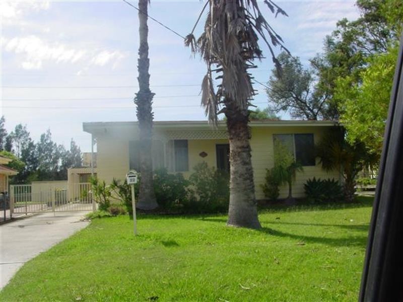 22 Kathleen White Cres, Killarney Vale NSW 2261