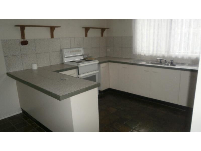 22 Kathleen White Cres, Killarney Vale NSW 2261