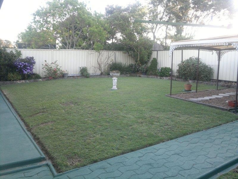 25 Brooke Ave, Killarney Vale NSW 2261