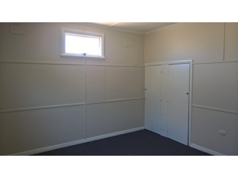 10 Pearce St, Toukley NSW 2263