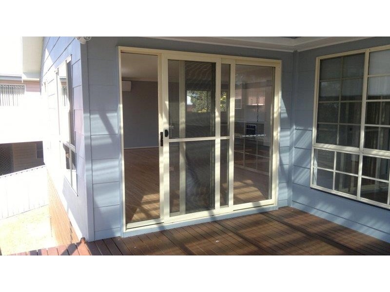 69b Hillside Dr, Berkeley Vale NSW 2261