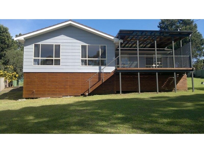 69b Hillside Dr, Berkeley Vale NSW 2261