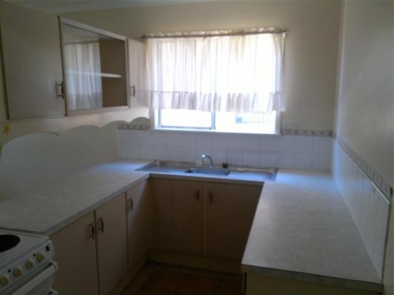 18 Tasman Ave, Killarney Vale NSW 2261