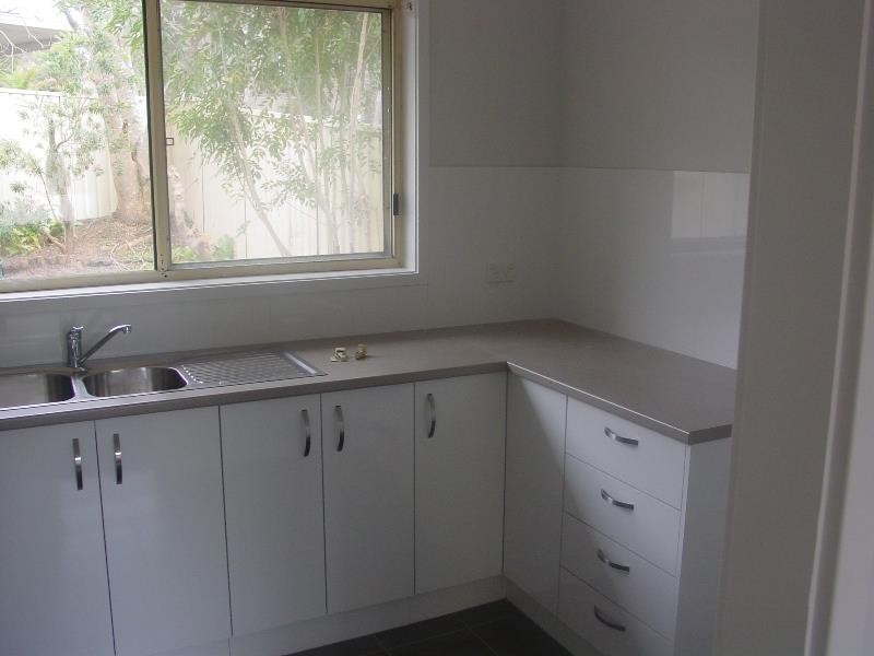 14/21-29 Lancaster  Pde, Bateau Bay NSW 2261